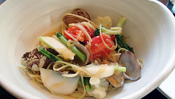 高原野菜とアサリのソーニョパスタランチ